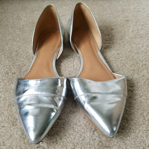 J. Crew Silver Pointed Toe Flats Size 8.5 - Picture 2 of 7